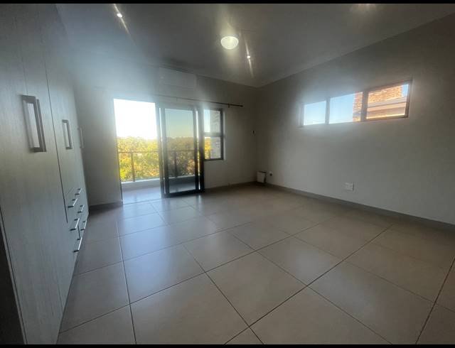 3 BEDROOM HOUSE TO LET IN NEW SALT ROCK CITY
